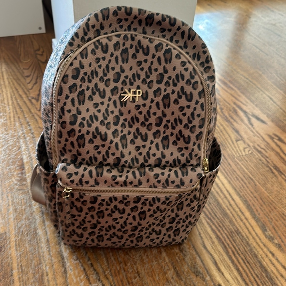 Freshly picked leopard classic city backpack II